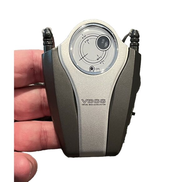VBSS Virtual Bass Sound System AM/FM Mini Radio Stereo Portable Workout Jog Run - Picture 1 of 4